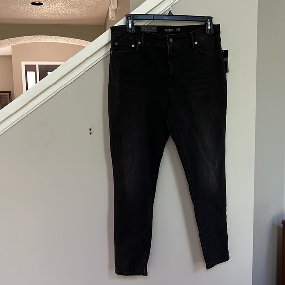 LAUREN RALPH LAUREN Superstretch High-Rise Skinny Ankle Jeans. - Picture 7 of 15